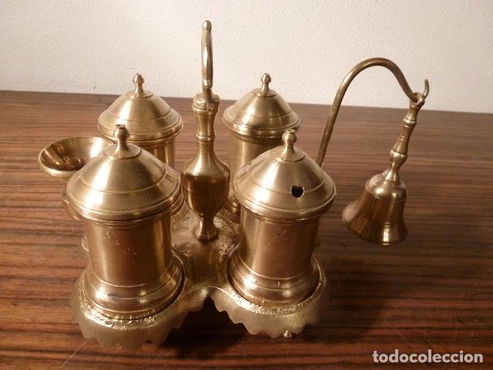 Antig&uuml;edades: ESCRIBANIA DE BRONCE CON CAMPANA - Foto 1