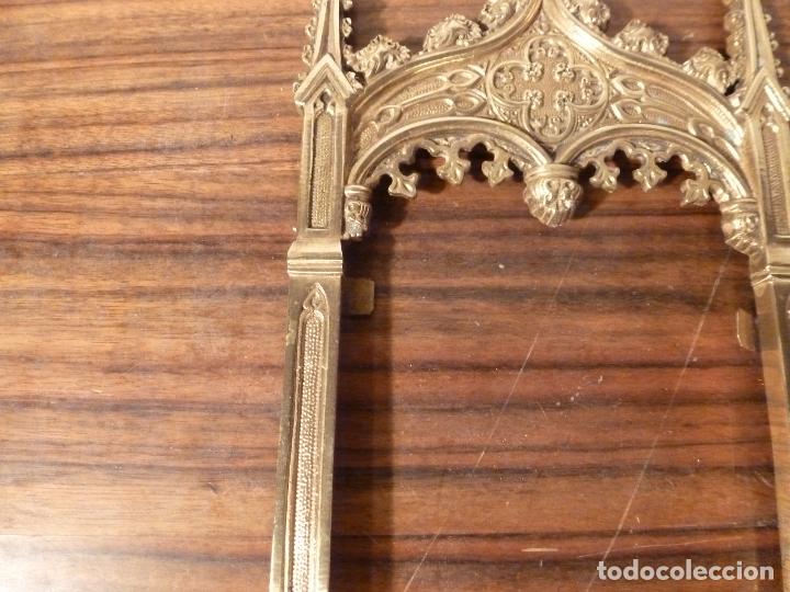 Antig&uuml;edades: MARCO DE BRONCE PARA SACRAS NEOGOTICO - Foto 5