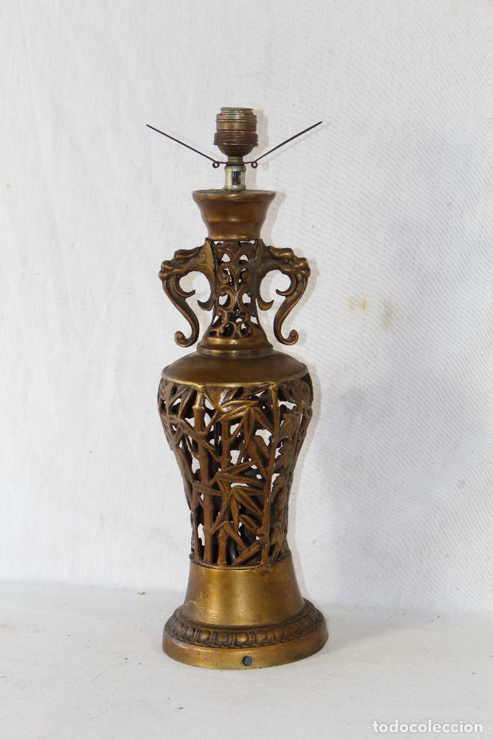 Antig&uuml;edades: lampara de sobremesa en bronce - Foto 2