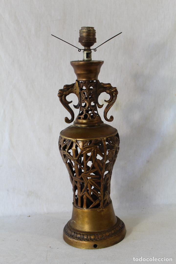 Antig&uuml;edades: lampara de sobremesa en bronce - Foto 3