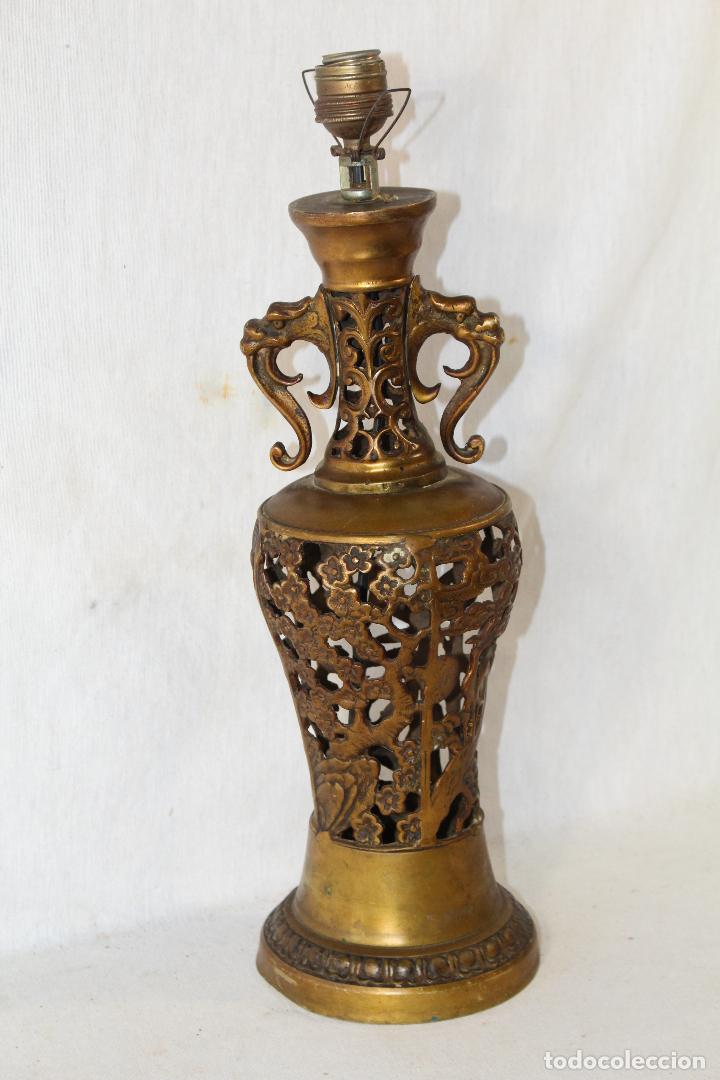 Antig&uuml;edades: lampara de sobremesa en bronce - Foto 6
