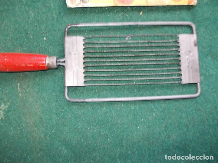 Antig&uuml;edades: Cortador antiguo con publicidad - Foto 3