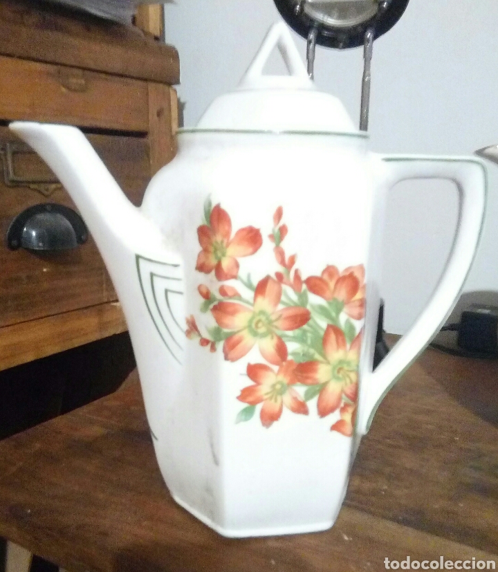 Antig&uuml;edades: Cafetera porcelana - Foto 1