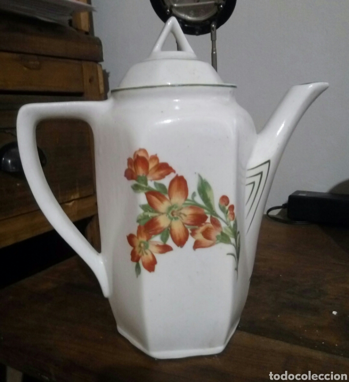 Antig&uuml;edades: Cafetera porcelana - Foto 2