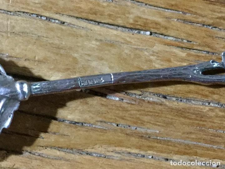 Antig&uuml;edades: Cuchara de plata con forma de rosa - Foto 5