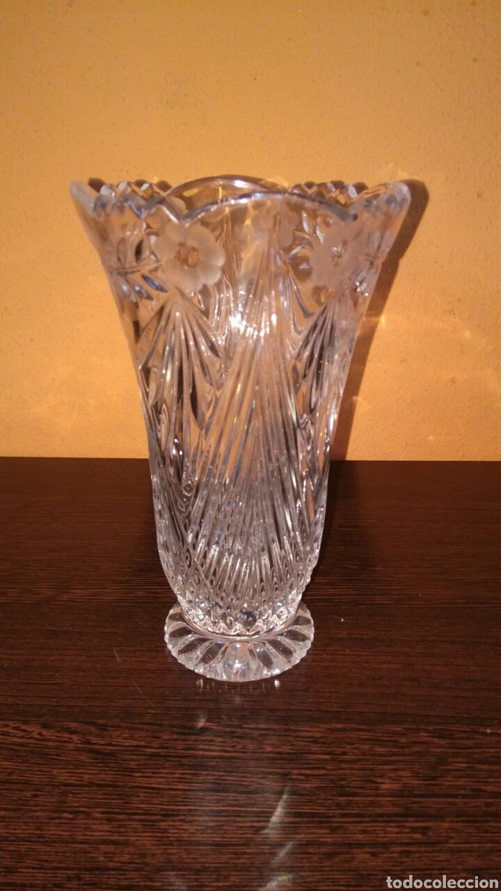 Antig&uuml;edades: Cristal tallado. - Foto 2