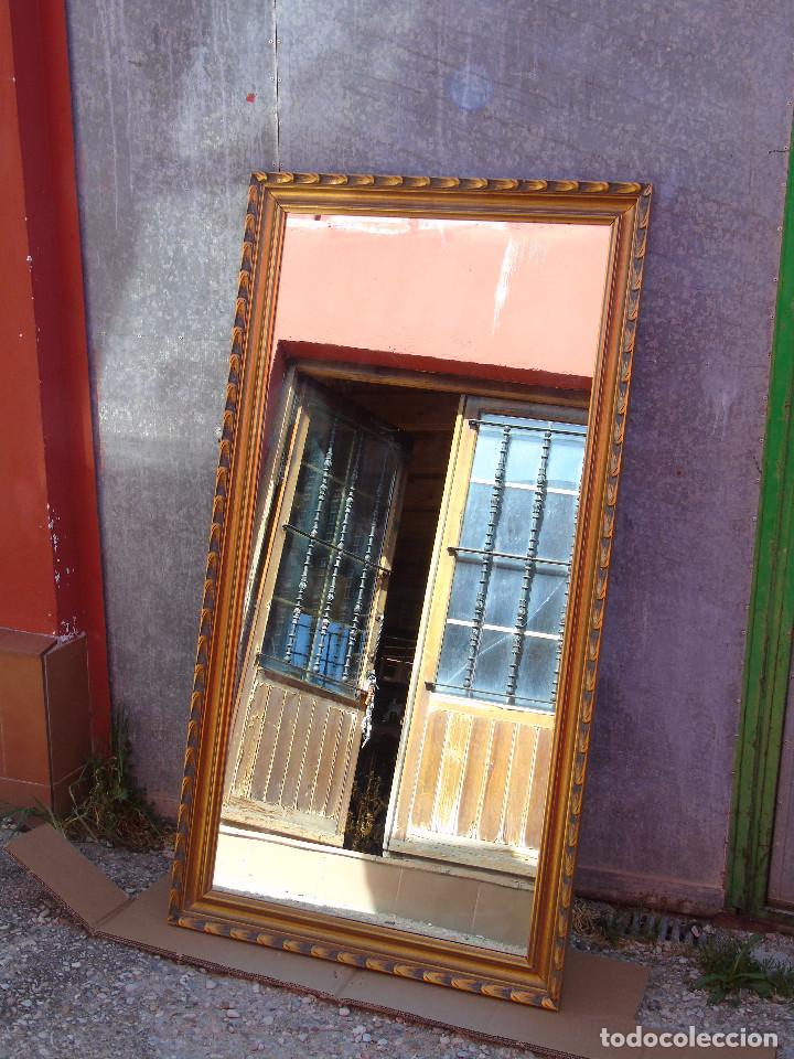 Antig&uuml;edades: ANTIGUO ESPEJO RECTANGULAR EN MADERA DORADA. 148CM X 78CM - Foto 7