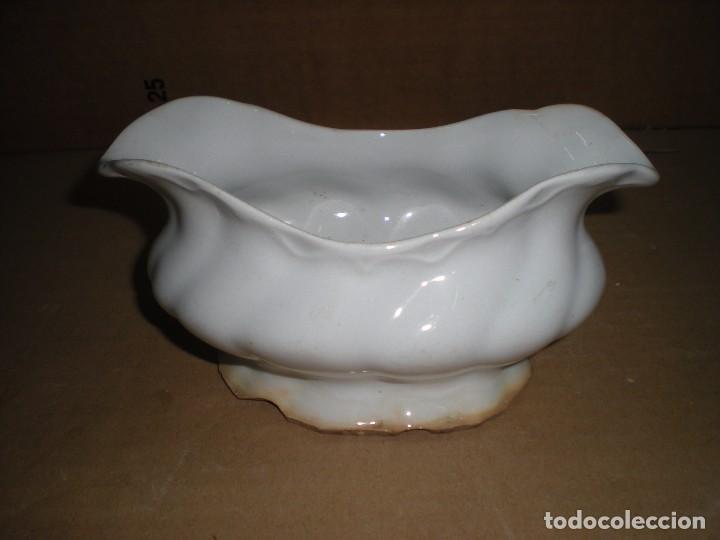 Antig&uuml;edades: fuente salsera porcelana blanca 17x10x10cm