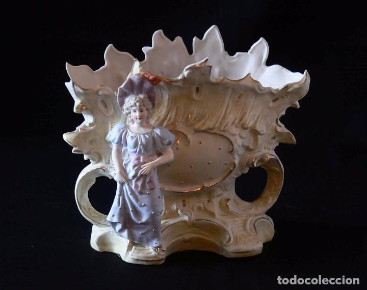 Antig&uuml;edades: PAREJA DE CENTROS DE BISCUIT - Foto 4