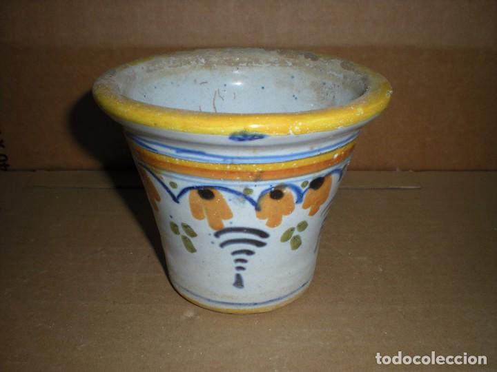 Antig&uuml;edades: tiesto cer&aacute;mica de talavera pintado a mano, dboca 11,5cm altura 10cm