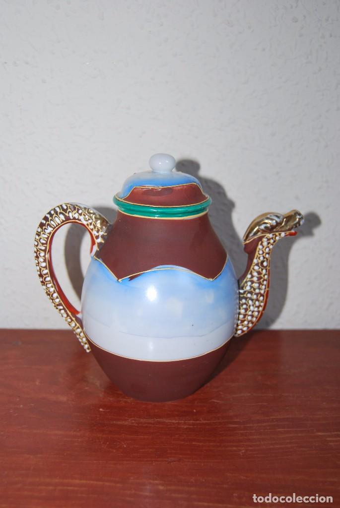 Tetera en Porcelana oriental Satsuma de