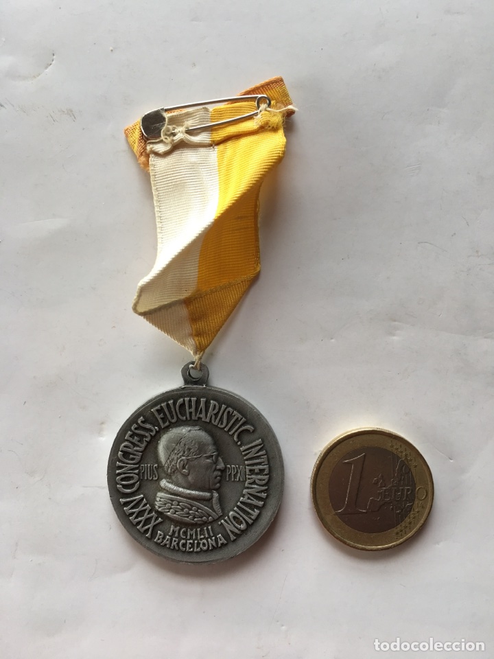 Antiquit&auml;ten: Medalla, Alfiler de Colgar-XV Congreso Eucar&iacute;stico Internacional, Barcelona 1952