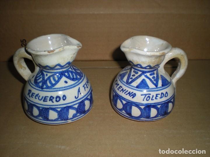 Antig&uuml;edades: pareja jarritas cer&aacute;mica talavera, inscrip.: rdo s. femenina toledo, fdo: sanguino toledo