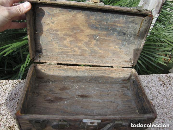 Antig&uuml;edades: Antiguo ba&uacute;l madera - Foto 5
