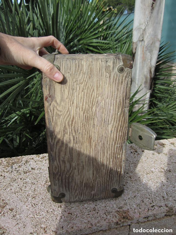 Antig&uuml;edades: Antiguo ba&uacute;l madera - Foto 7