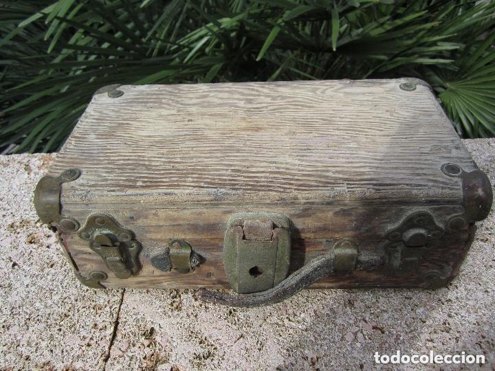 Antig&uuml;edades: Antiguo ba&uacute;l madera - Foto 9