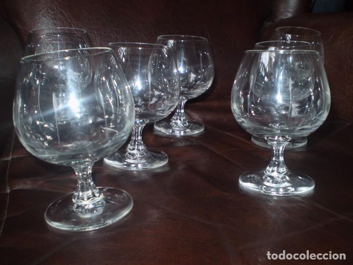 Antig&uuml;edades: 8 COPAS DE CRISTAL TRABAJADA A RUEDA - Foto 2