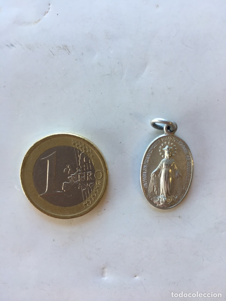 Antig&uuml;edades: Medalla &rdquo;Virgen Mar&iacute;a&rdquo; (h.1940?) - Foto 1