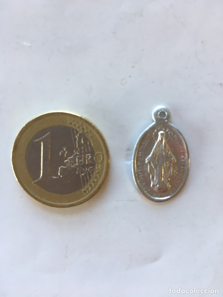 Antig&uuml;edades: Medalla &rdquo;Virgen Mar&iacute;a&rdquo; (h.1950?( - Foto 1
