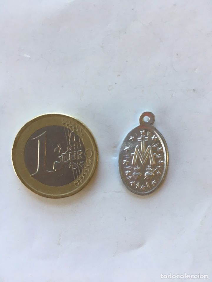 Antig&uuml;edades: Medalla &rdquo;Virgen Mar&iacute;a&rdquo; (h.1950?( - Foto 2