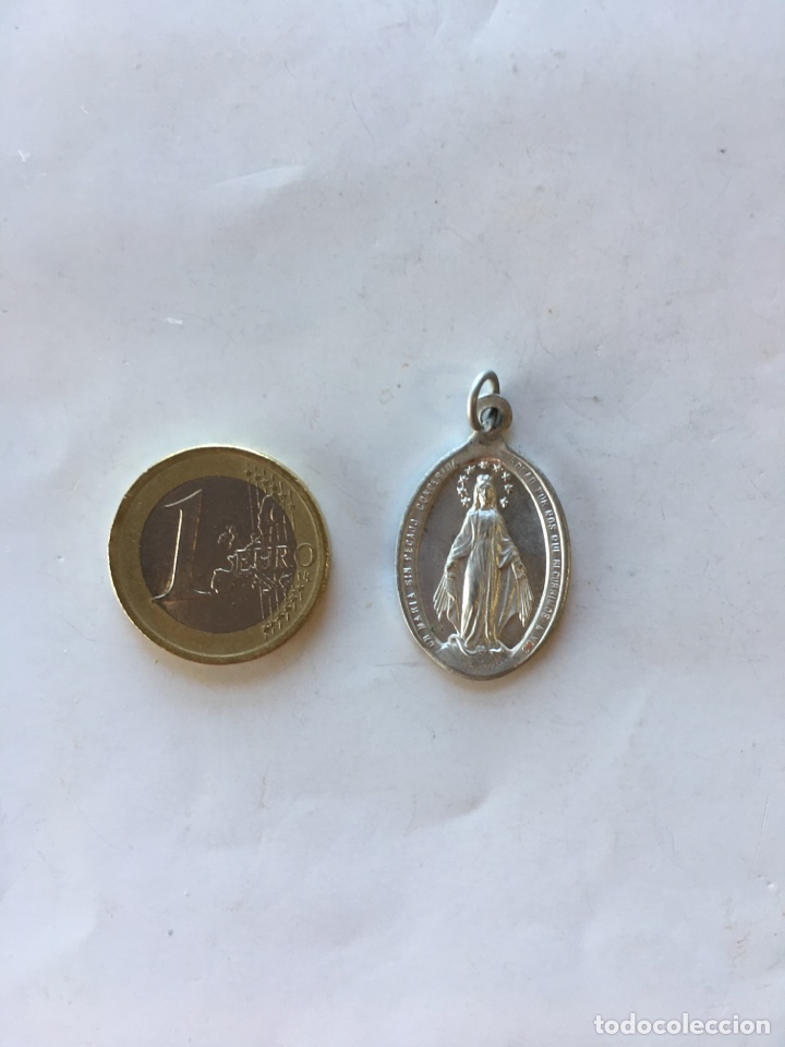 Antig&uuml;edades: Medalla &rdquo;Virgen Mar&iacute;a&rdquo; (h.1940?) - Foto 1