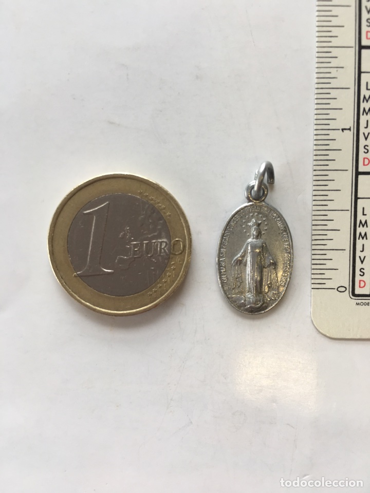 Antig&uuml;edades: Medalla &rdquo;Inmaculada&rdquo; (h.1950?) - Foto 1