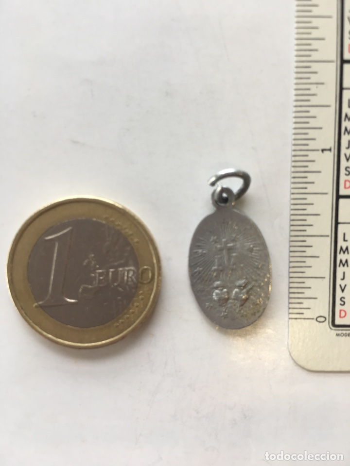 Antig&uuml;edades: Medalla &rdquo;Inmaculada&rdquo; (h.1950?) - Foto 2