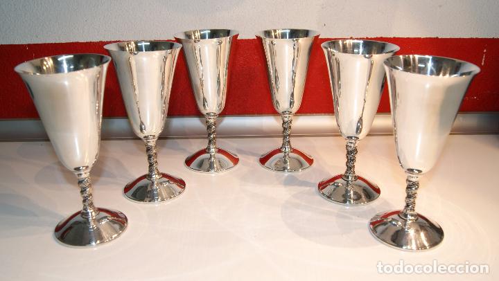 Antig&uuml;edades: Conjunto de 6 Copas en lat&oacute;n plateado. - Foto 1
