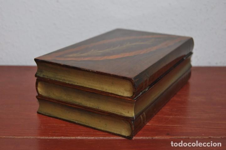 Antig&uuml;edades: ANTIGUA CAJA DE MADERA IMITANDO LIBROS - TABAQUERA - Foto 7