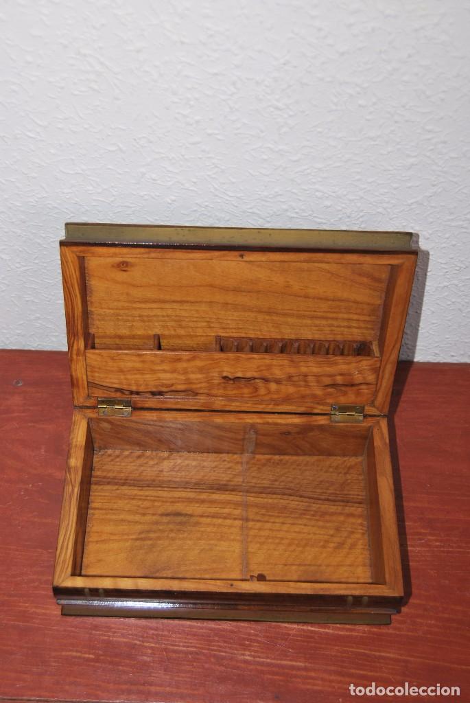 Antig&uuml;edades: ANTIGUA CAJA DE MADERA IMITANDO LIBROS - TABAQUERA - Foto 10