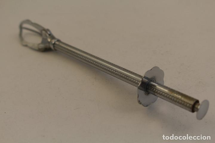 Antig&uuml;edades: PINZAS DE SERVIR plateadas - Foto 1