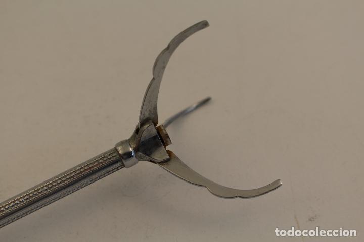 Antig&uuml;edades: PINZAS DE SERVIR plateadas - Foto 3