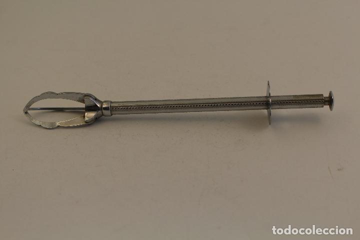Antig&uuml;edades: PINZAS DE SERVIR plateadas - Foto 5