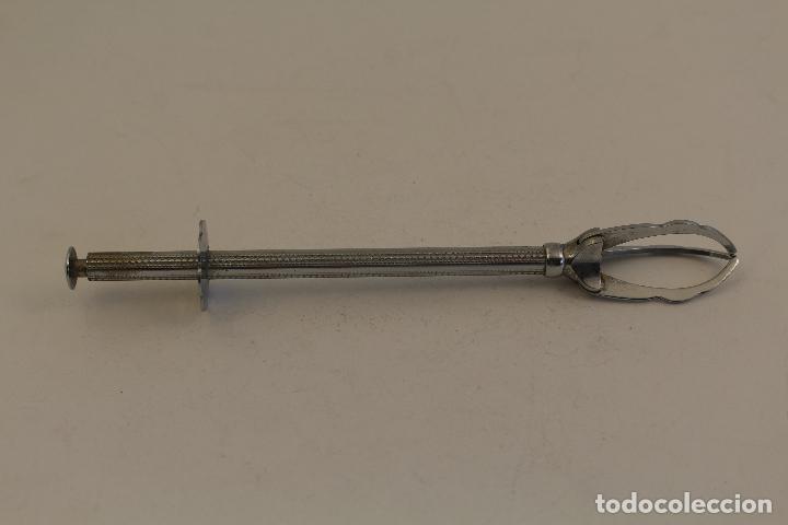 Antig&uuml;edades: PINZAS DE SERVIR plateadas - Foto 6