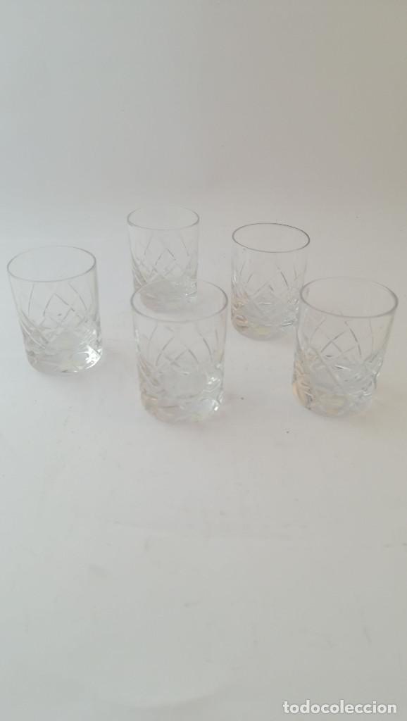 Antiquit&auml;ten: VASITOS DE LICOR CRISTAL TALLADO