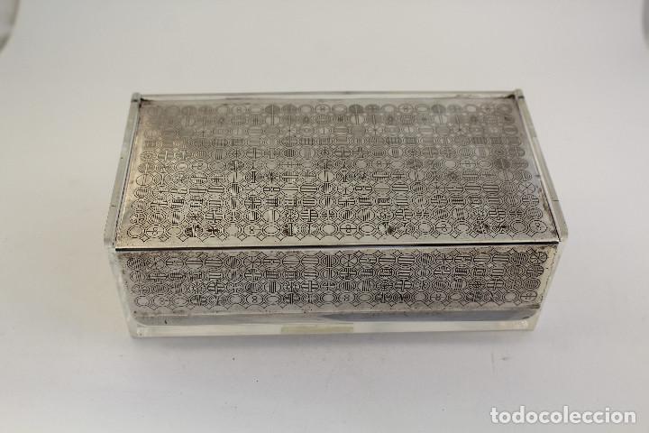 Antig&uuml;edades: caja servilletero plateada - Foto 1