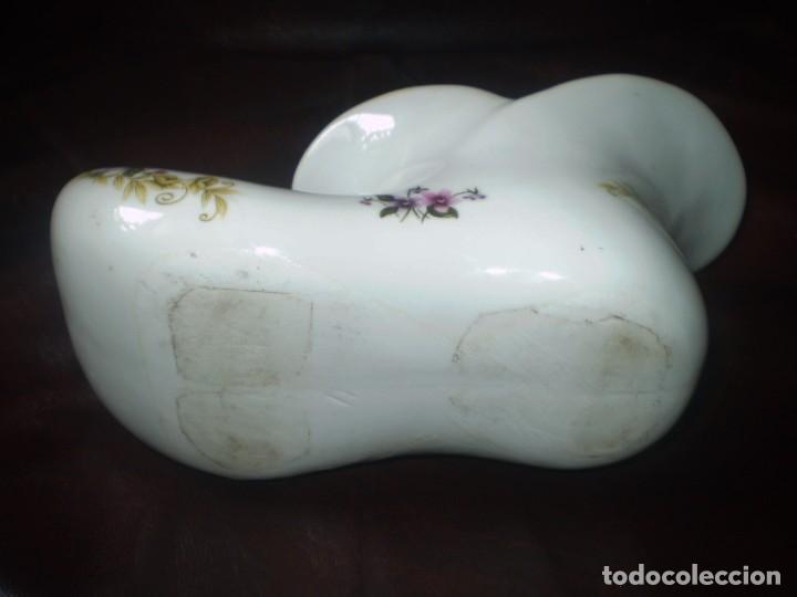 Antig&uuml;edades: BOTA ARABE DE PORCELANA - Foto 6