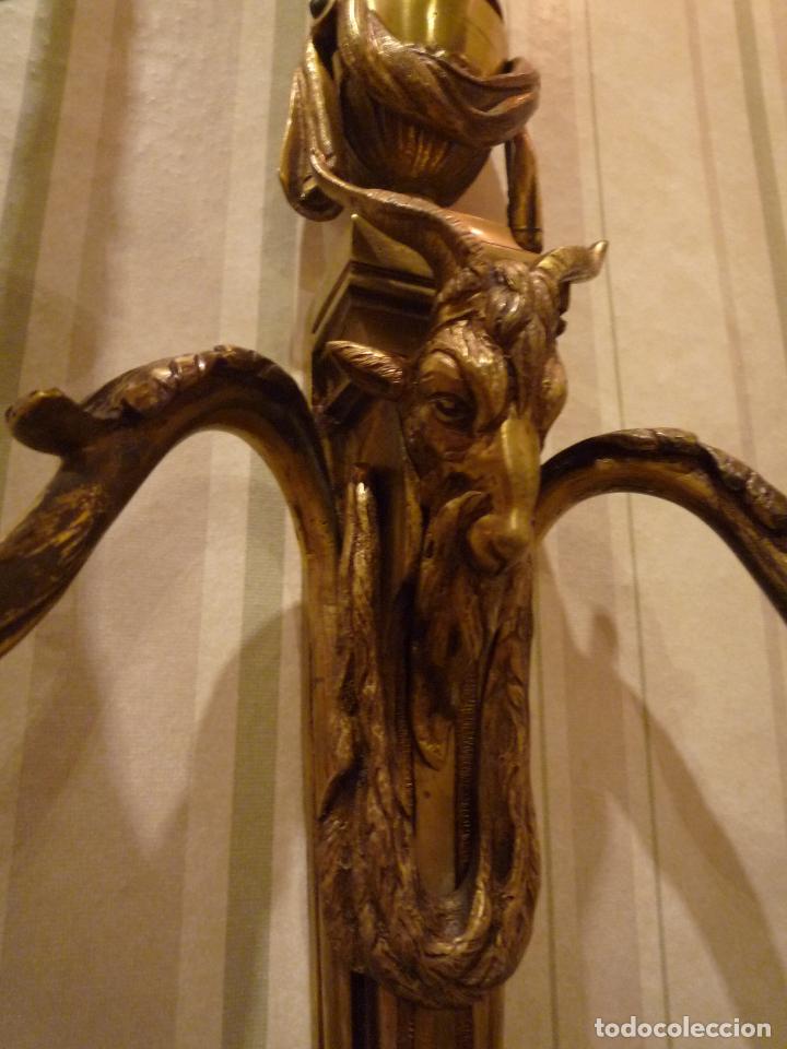 Antig&uuml;edades: Pareja apliques de bronce magnificos - Foto 4