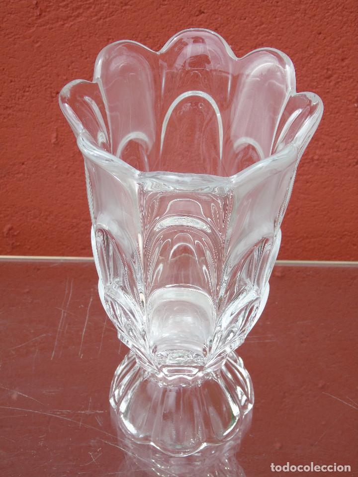 Antig&uuml;edades: ANTIGUO JARR&Oacute;N DE CRISTAL LOBULADO. - Foto 2