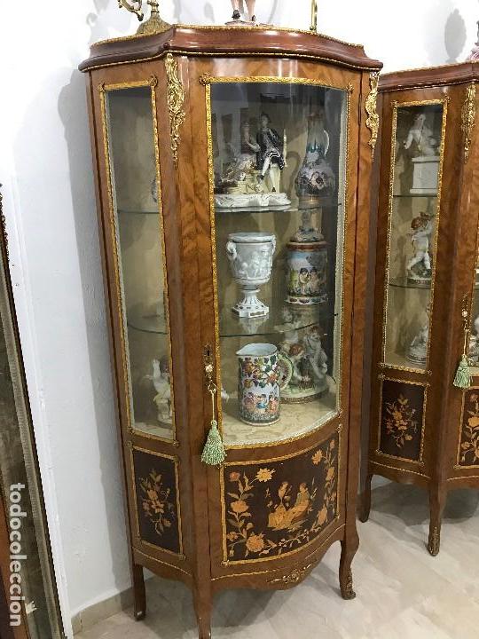 Antig&uuml;edades: Pareja de Vitrinas Royal - Foto 5