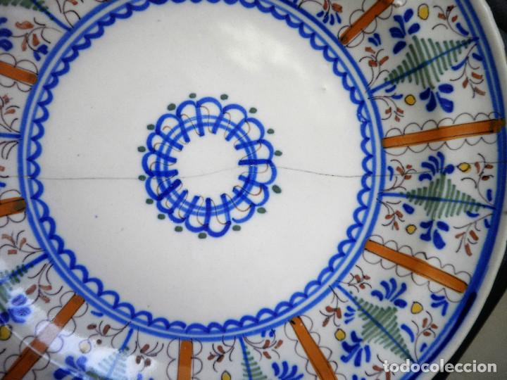 Antig&uuml;edades: Plato de cer&aacute;mica de Manises. - Foto 1