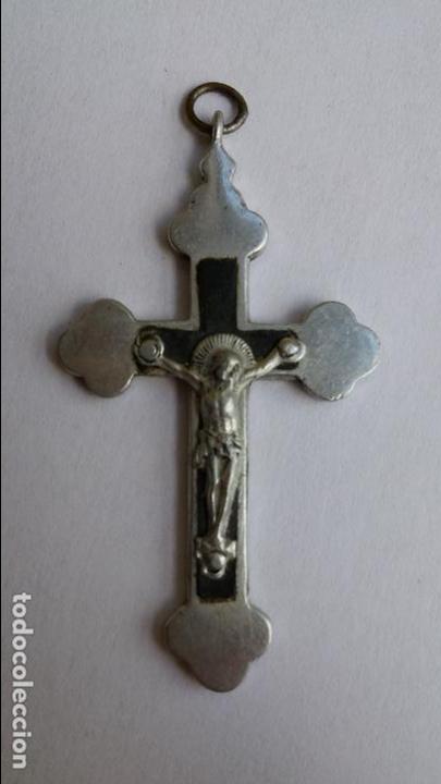 Antig&uuml;edades: Crucifijo de 5,5 x 3,1 cms - Foto 1