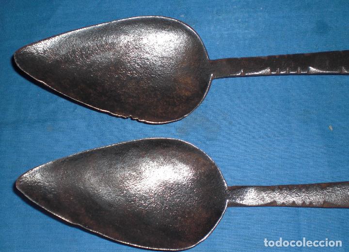 Antig&uuml;edades: Preciosos antiguos cucharones de forja - Foto 3