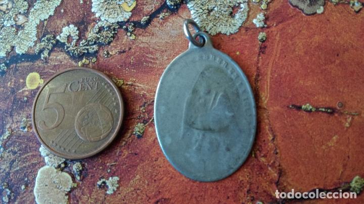 Antig&uuml;edades: ANTIGUA MEDALLA RELIGIOSA - Foto 2