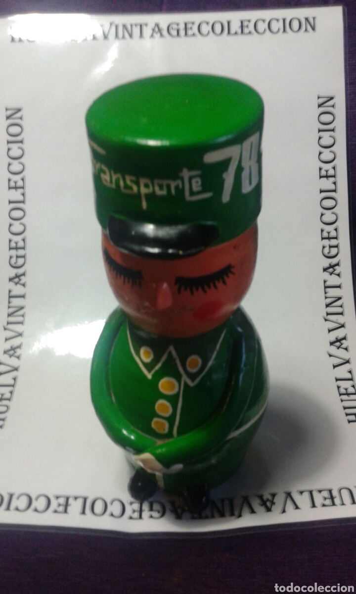 Antig&uuml;edades: Hucha de barro con forma de conductor ( 24cm de alta ) - Foto 1