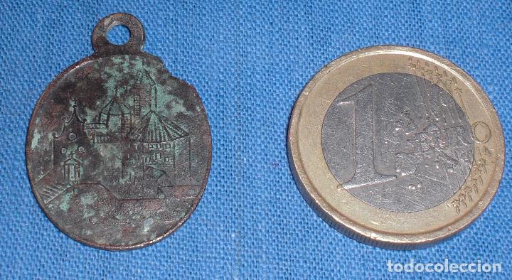Antig&uuml;edades: Vieja medalla N S de la Gleva - Foto 2