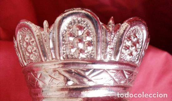 Antig&uuml;edades: Corona de alpaca con ba&ntilde;o de plata (impecable) - Foto 1
