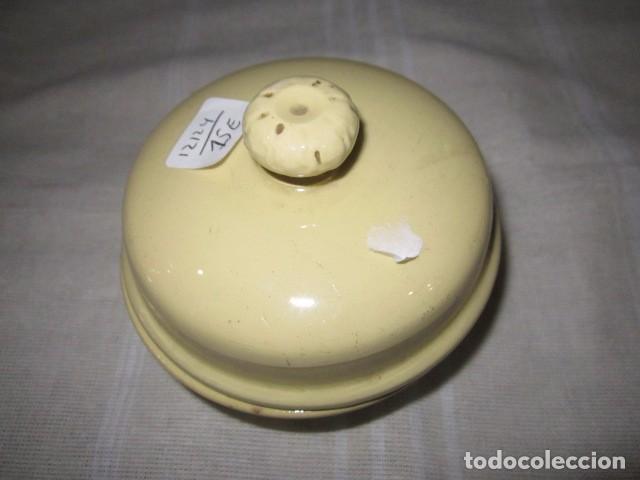 Antiquit&auml;ten: Tarrina de cer&aacute;mica de foagr&aacute;s Simplex. 9,5 cms. di&aacute;metro x 7 cms. altura.