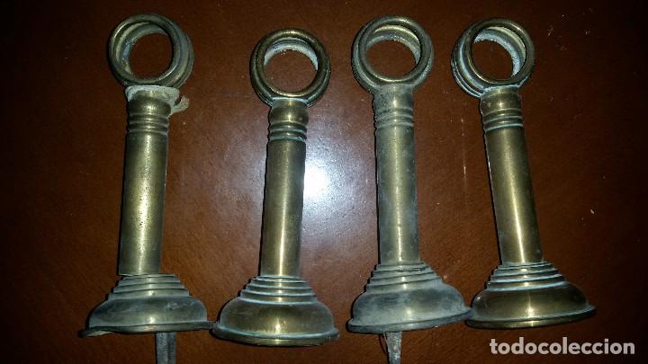 Antig&uuml;edades: 4 SOPORTES PARA BARRA DE CORTINAS - Foto 3
