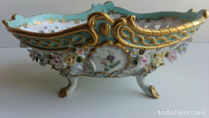 Antig&uuml;edades: CENTRO PORCELANA CALADA - Foto 1